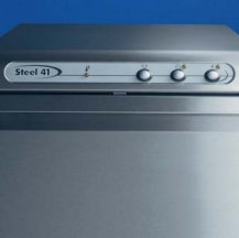A máquina de lavar copos Steel, da Colged, é simples! Funcionamento com poucos botões e luz indicadora bem visível
