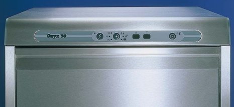 Painel electrónico Soft-touch da máquina de lavar pratos Onyx 50, fabricada pela Colged.